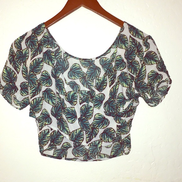 Me To We Palm Tree Crop Top - Picture 2 of 4